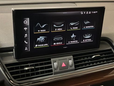 Used 2022 Audi Q5 2.0T Premium Plus w/ Premium Plus Package image 3