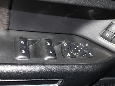 Used 2019 Ford Expedition Limited w/ Equipment Group 301A RWD image 41