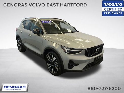 Certified 2024 Volvo XC40 B5 Ultimate AWD/4WD image 1