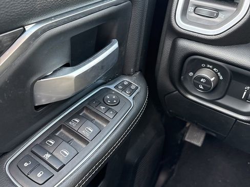 Used 2024 RAM 2500 Big Horn w/ Towing Technology Group image 8