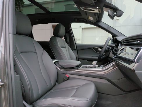 Certified 2026 Audi Q7 3.0T Premium Plus w/ Premium Plus Package AWD/4WD image 35