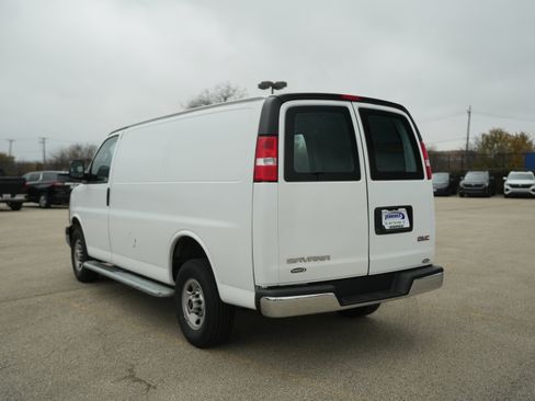 Used 2023 GMC Savana 2500 w/ Driver Convenience Package image 5