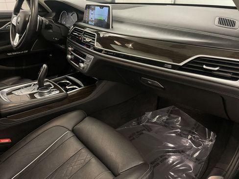 Used 2016 BMW 750i xDrive image 23