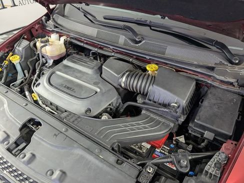 Used 2020 Chrysler Pacifica Touring-L AWD/4WD image 35