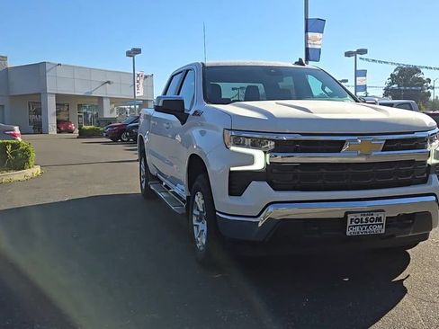 New 2026 Chevrolet Silverado 1500 LT w/ Z71 Off-Road Package image 4