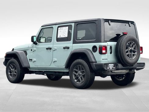 Used 2024 Jeep Wrangler Unlimited Sport AWD/4WD image 5