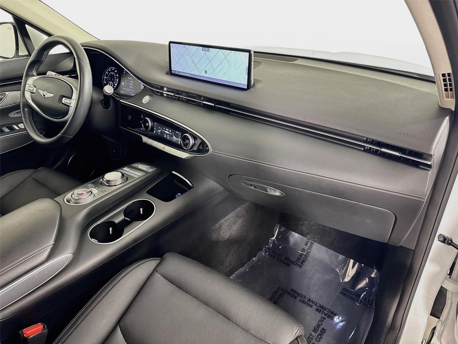 Certified 2024 Genesis GV70 2.5T w/ Select Package AWD/4WD image 30