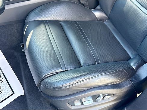 Used 2019 Porsche Cayenne S w/ Premium Plus Package image 21