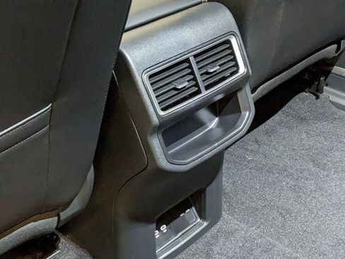 New 2026 Volkswagen Atlas Cross Sport SE image 23