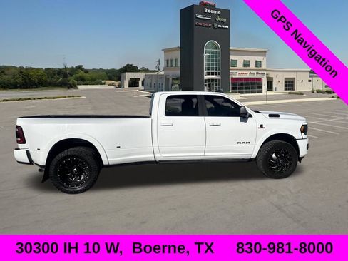 Used 2022 RAM 3500 Limited AWD/4WD image 2