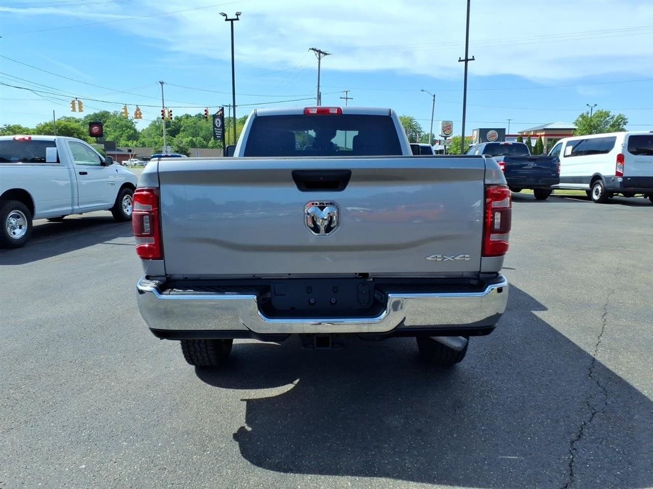 Used 2023 RAM 2500 Tradesman w/ Safety Group AWD/4WD image 6