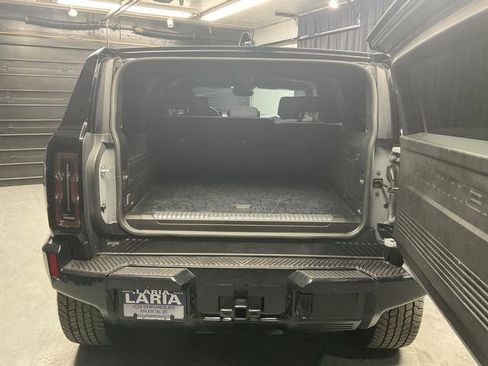 Used 2024 GMC Hummer EV 2X w/ LPO, Illumination Package AWD/4WD image 9