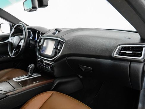 Used 2014 Maserati Ghibli S Q4 AWD/4WD image 10