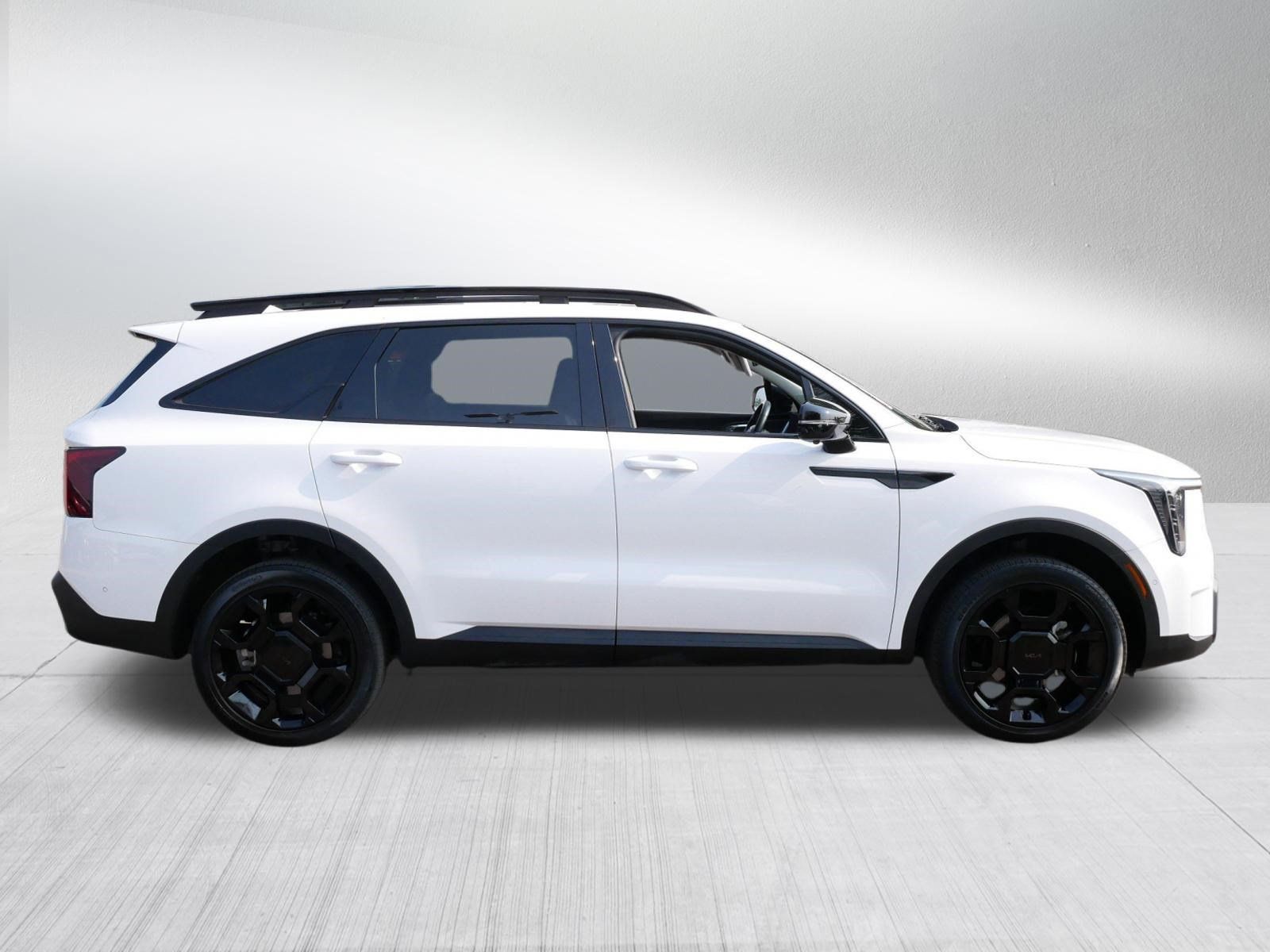 Used 2025 Kia Sorento SX AWD/4WD image 8