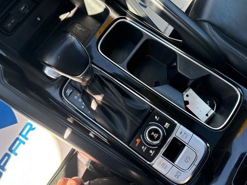 Used 2022 Kia Telluride S AWD/4WD image 24