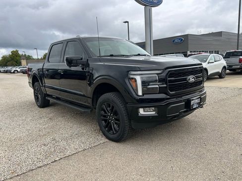 Used 2024 Ford F150 Lariat w/ FX4 Off-Road Package image 2