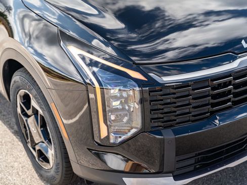 New 2026 Kia Sportage EX FWD image 7