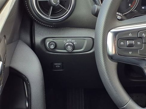 New 2026 Chevrolet Blazer LT image 14