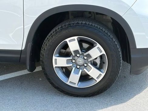 Certified 2024 Honda Ridgeline RTL image 11