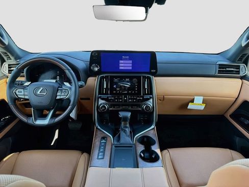 New 2026 Lexus LX 600 4WD w/ Luxury Package image 17