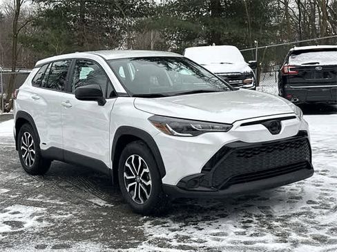 Used 2024 Toyota Corolla Cross S image 29