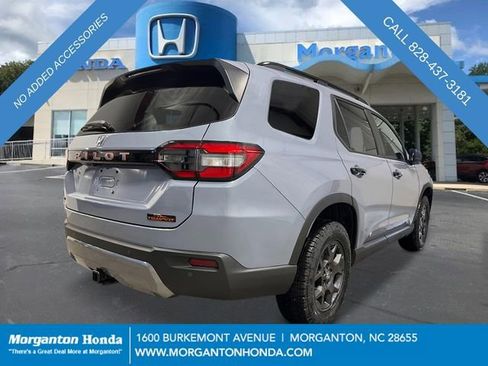 New 2026 Honda Pilot TrailSport image 6