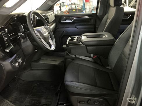 Used 2023 GMC Sierra 1500 Elevation AWD/4WD image 14