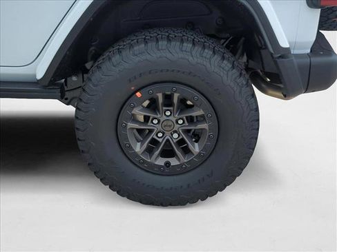 New 2025 Jeep Wrangler Unlimited Rubicon 392 image 10