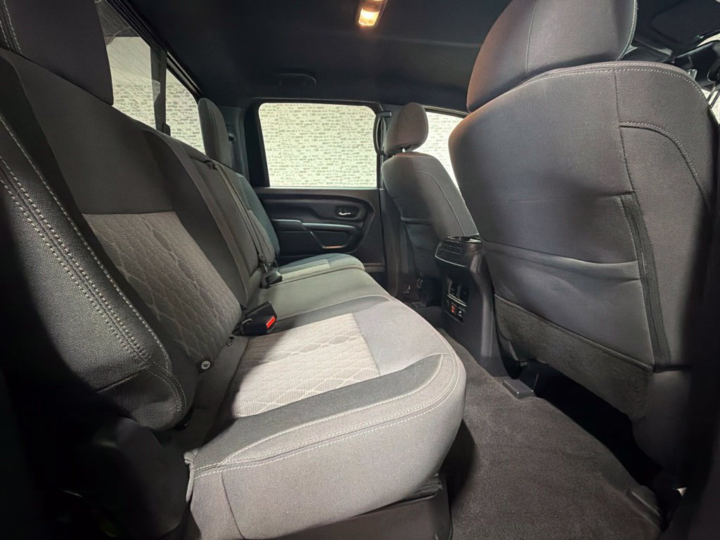 Used 2024 Nissan Titan SV w/ SV Convenience Package AWD/4WD image 12