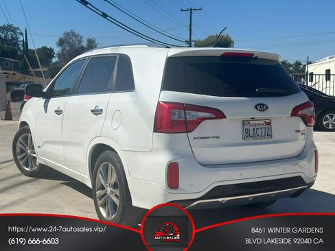 Used 2014 Kia Sorento SX w/ 3rd Row Package AWD/4WD image 4