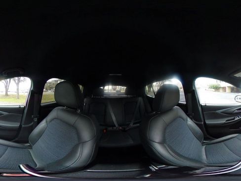 Used 2025 Buick Envista Preferred image 37