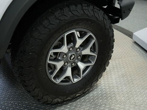Used 2024 Ford Bronco Badlands AWD/4WD image 30