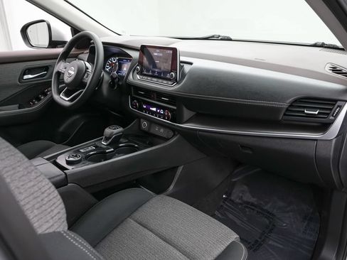 Used 2023 Nissan Rogue SV AWD/4WD image 21