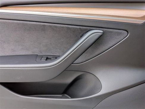 Used 2021 Tesla Model 3 Standard Range Plus image 27