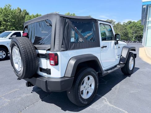 Used 2015 Jeep Wrangler Sport w/ Quick Order Package 24S AWD/4WD image 6