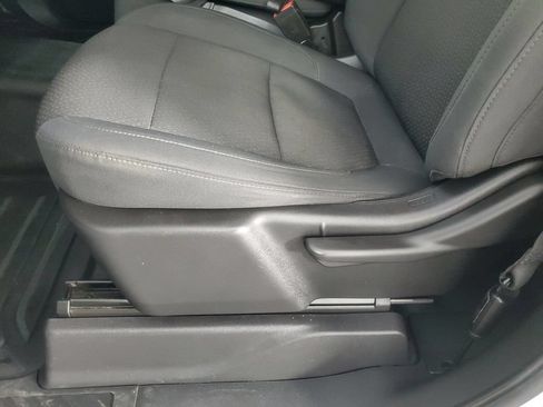 Used 2021 Chevrolet Silverado 1500 W/T RWD image 30