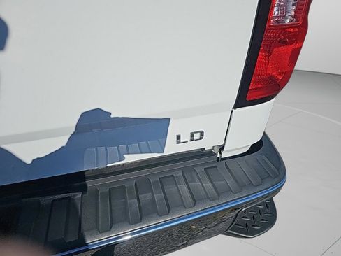 Used 2019 Chevrolet Silverado 1500 LT w/ All Star Edition image 17