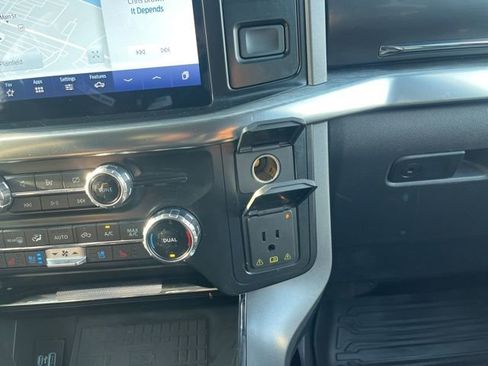 Certified 2022 Ford F150 Lariat w/ Equipment Group 502A High image 26