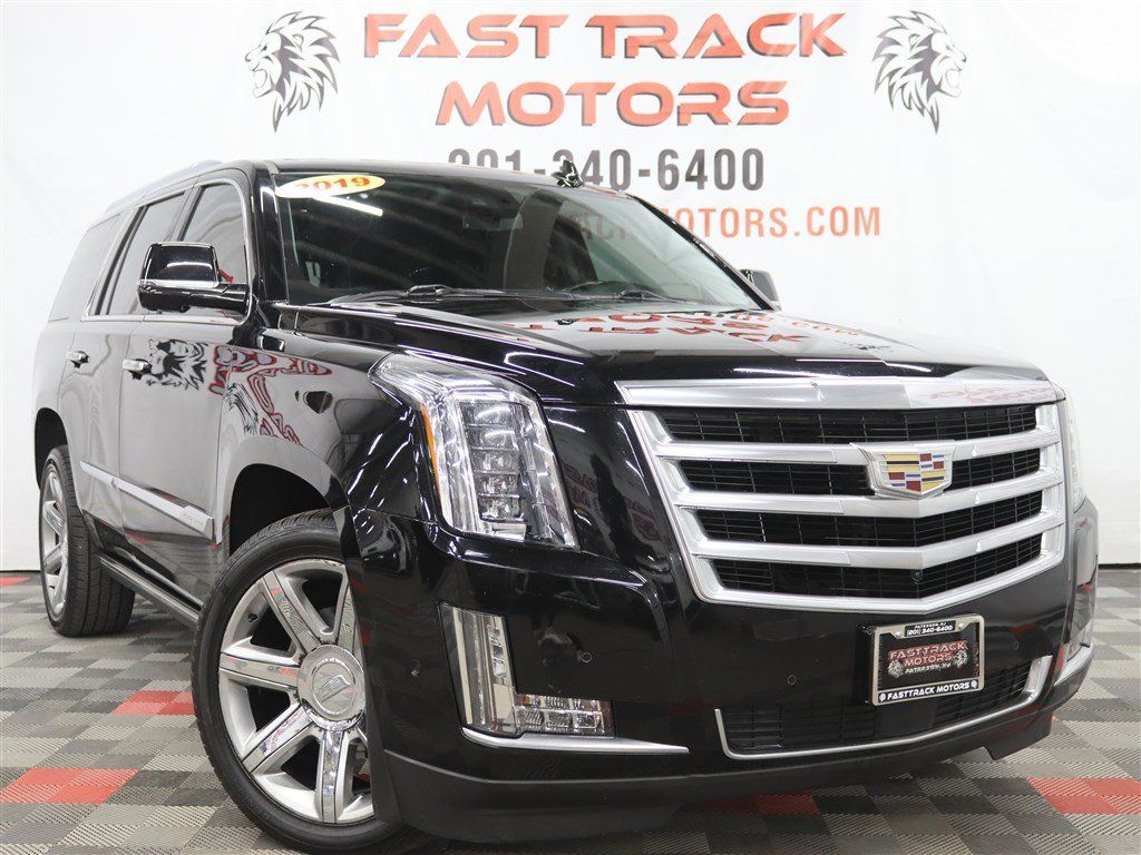 Used 2019 Cadillac Escalade Premium Luxury AWD/4WD image 3