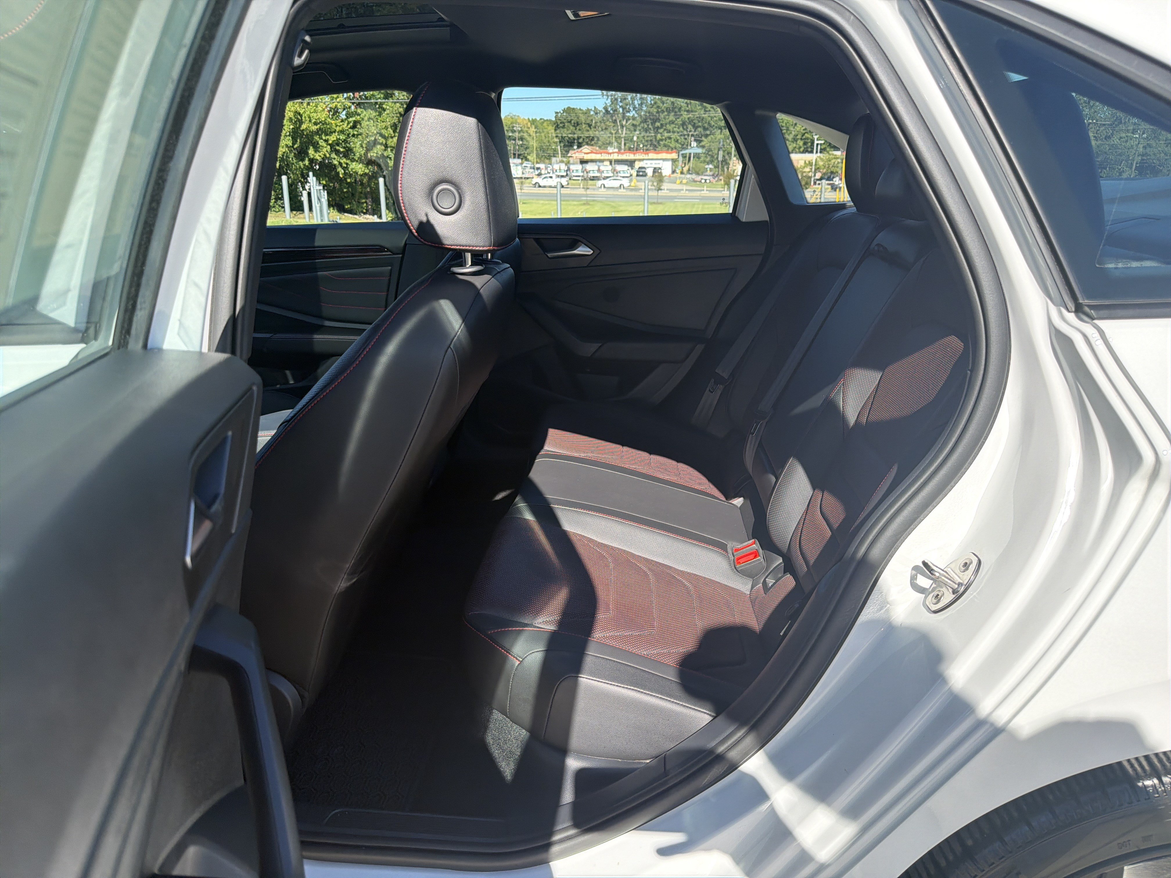 Used 2022 Volkswagen Jetta GLI Autobahn FWD image 33