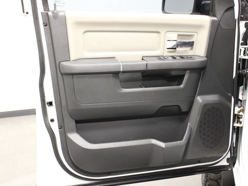 Used 2012 RAM 1500 Big Horn w/ Remote Start & Security Group image 17