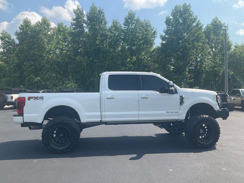 Used 2021 Ford F350 Platinum AWD/4WD image 4