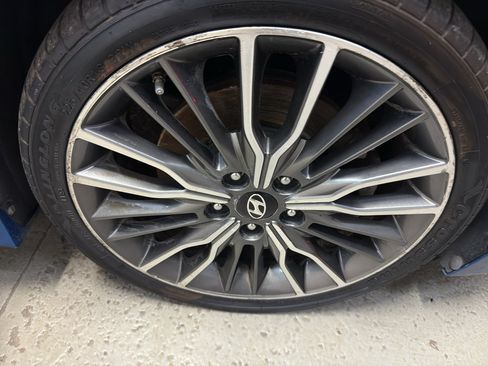 Used 2017 Hyundai Elantra Sport FWD image 34