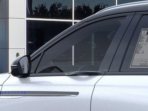 New 2026 Lincoln Nautilus Reserve image 39