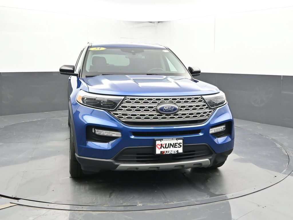 Used 2023 Ford Explorer Limited AWD/4WD image 4