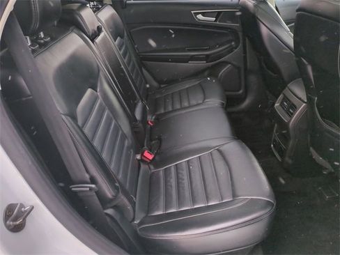 Used 2016 Ford Edge SEL w/ Canadian Touring Package image 28