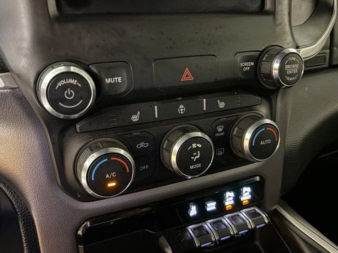 Used 2019 RAM 1500 Big Horn AWD/4WD image 32