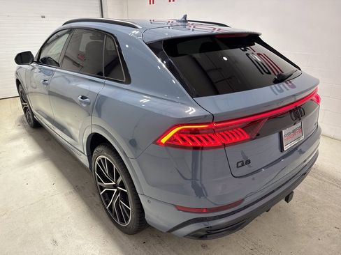 Used 2023 Audi Q8 Prestige w/ Prestige Package image 10