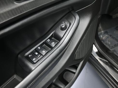 Used 2024 Jeep Grand Cherokee L Altitude image 14