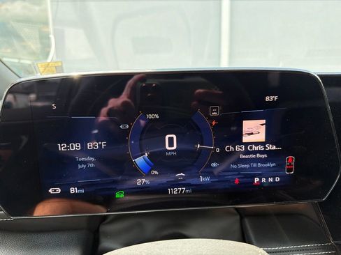 Used 2024 Chevrolet Blazer EV LT AWD/4WD image 10